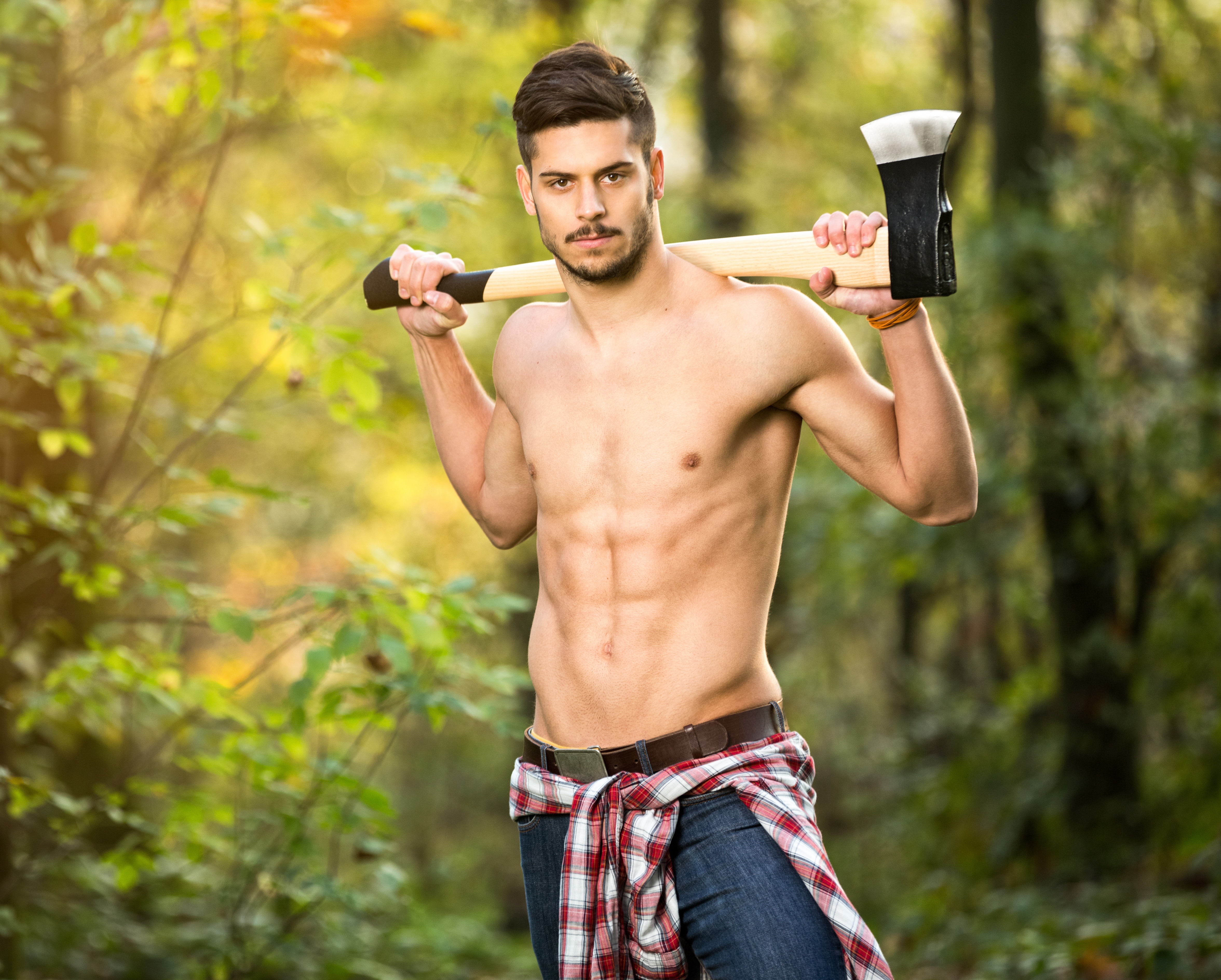 Sexy lumberjack with beard Brilliant News