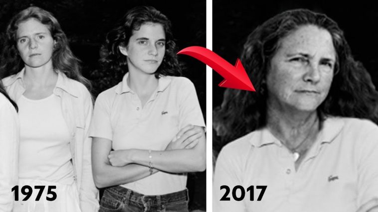 Four Sisters Take the Same Photo for Over Forty Years...